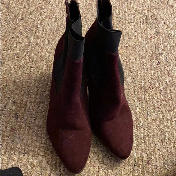 Burgundy bootie - Picture 1 of 5